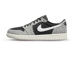 Nike Air Jordan 1 Low OG Elephant Print (Maat 37,5 / US 5)