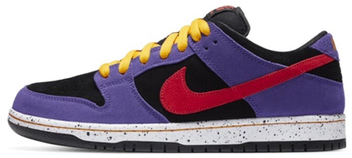 Nike SB Dunk Low ACG Terra Zwart