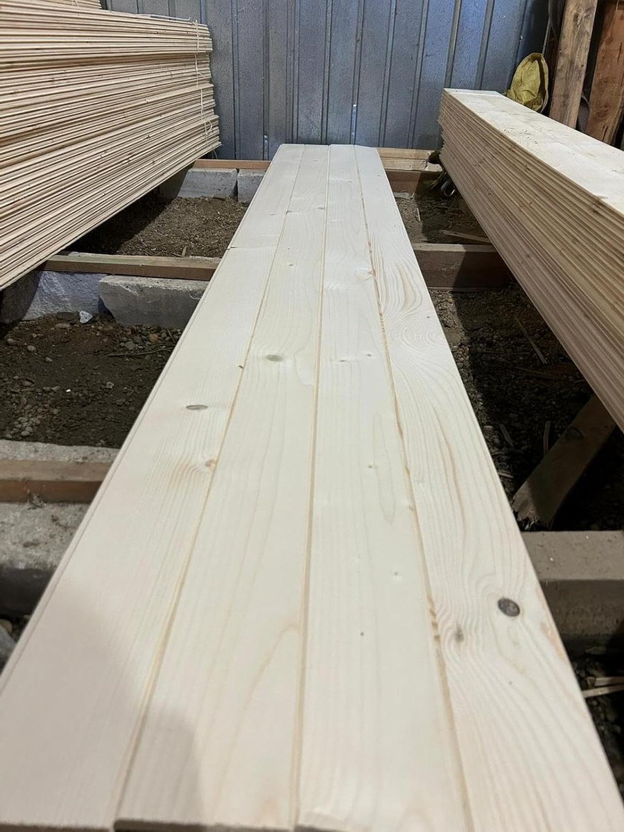 Dakrand Profielplanken - Gevelbekleding Hout - Huis Gevels - Sparrenhout Niet Verkleurend 