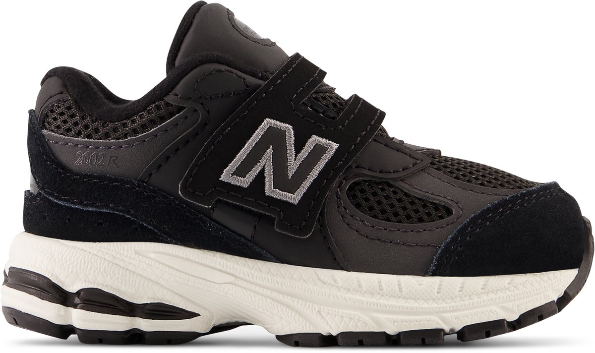 New Balance 2002R Unisex Sneakers Zwart