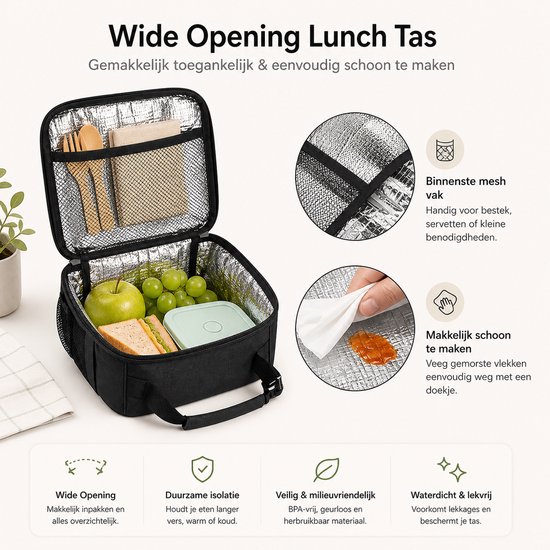 Zwarte lunchtas met brede opening, gevuld met fruit, broodje en bestek. Mesh vak binnenin.