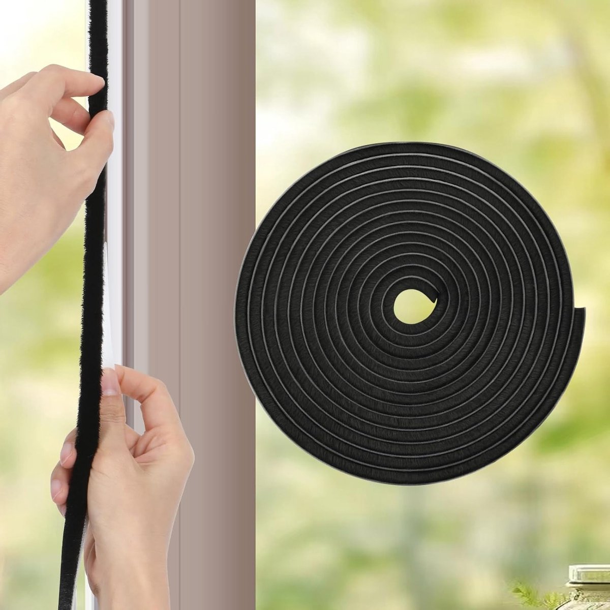SnelShoppen - Brush Seal Deurstrip Zelfklevend 9mm x 6m - Zwarte Deurafdichting voor Insectenbescherming, Ideaal voor Deuren en Ramen