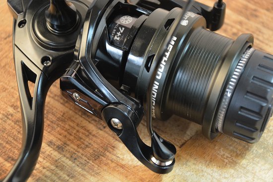Werpmolen - met ingebouwde beetmelder - Carp Expert - 5500 - 8x gelagerd van Merkloos — afbeelding 3