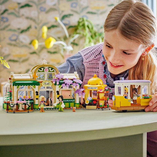 LEGO Friends Plant Café & Flower Shop 42671 (8/8)
