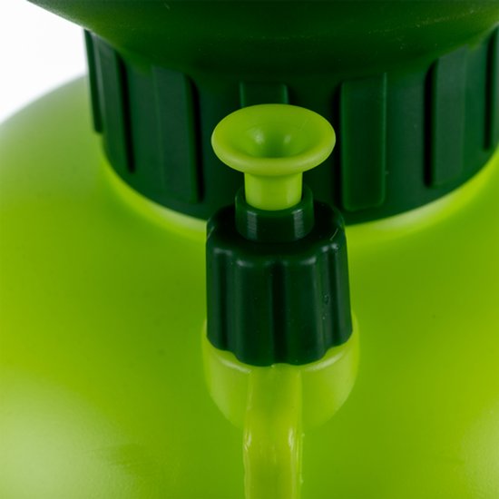 MOZY® - Plantenspuit - met Verstelbare Schouderriem en Lans - 5 Liter - Groen - Drukspuit - Onkruidspuit - Waterverstuiver - Handpomp van Merkloos	 — afbeelding 3