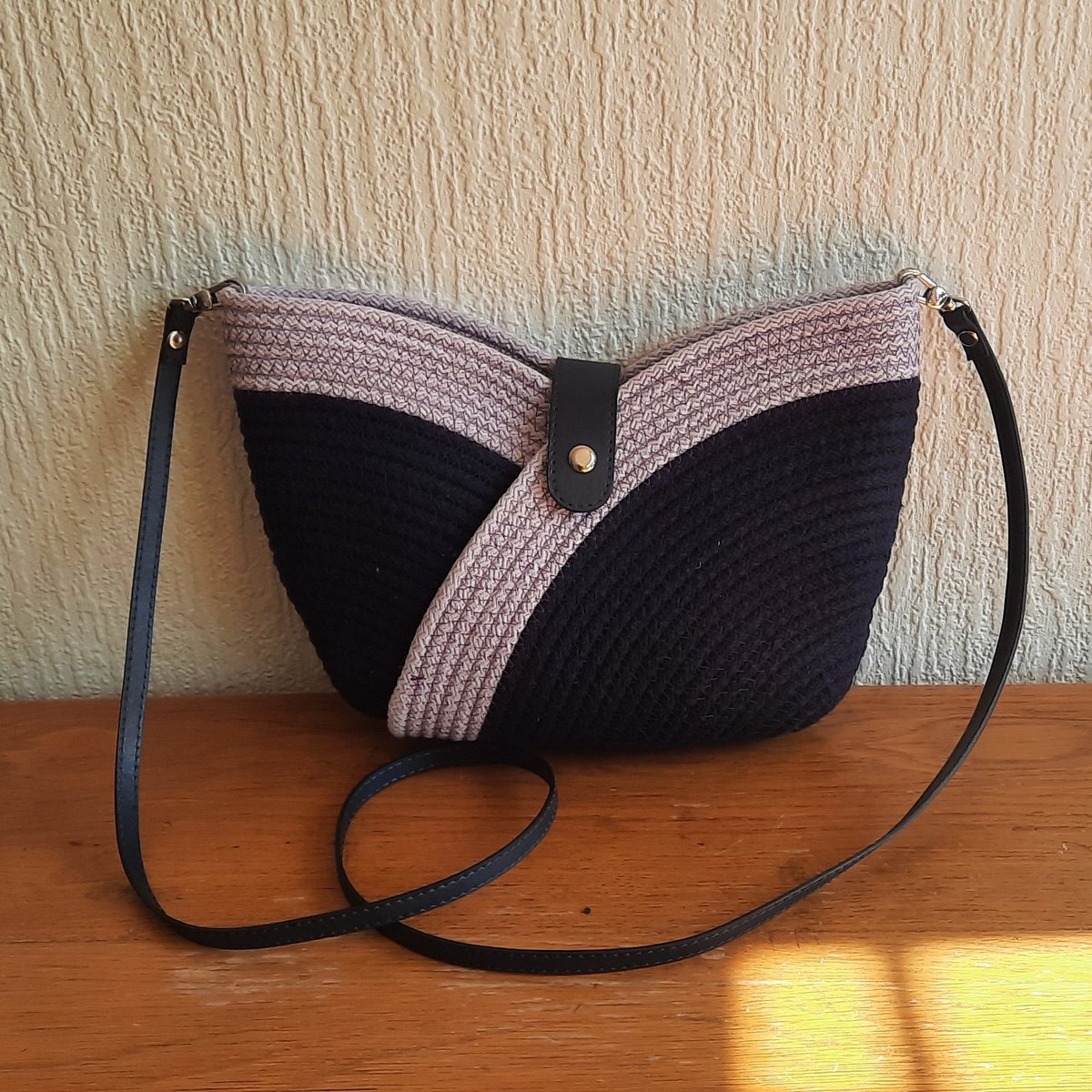 Handtas - Handgemaakt - Dames - Gerecycled Katoen - Navy & Lila - Kunstleren Schouderriem - Clutch - Crossbody - Schoudertas