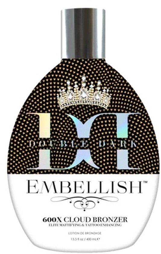 Fles zonnebankcrème met een patroon van hartjes en een kroon op de dop. "EMBELLISH 600X CLOUD BRONZER"