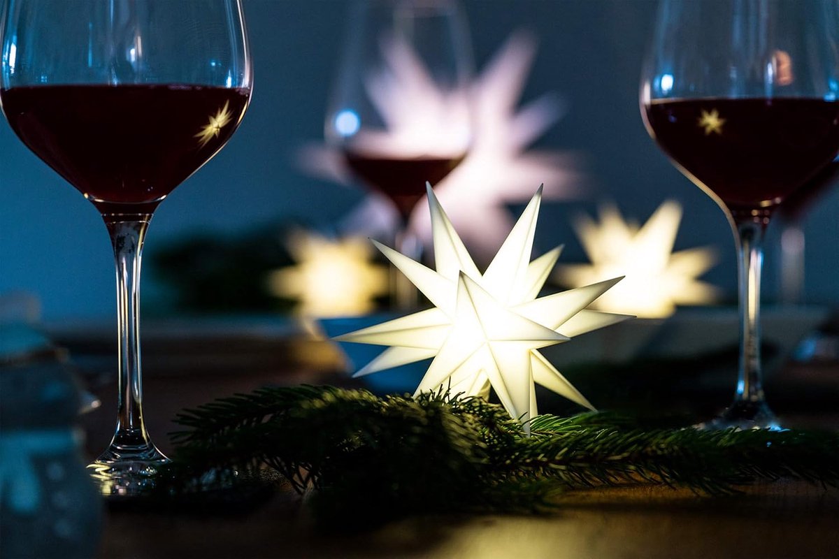 Novaliv Kerstster LED decoratieve ster klein 12 cm wit met batterijvak voor 3 AA-batterijen 6 uur timerfunctie (1,5 m kabel) binnenin DECORATIE 3D-ster 18-puntige lichtgevende ster sterlichtketting Kerstmis