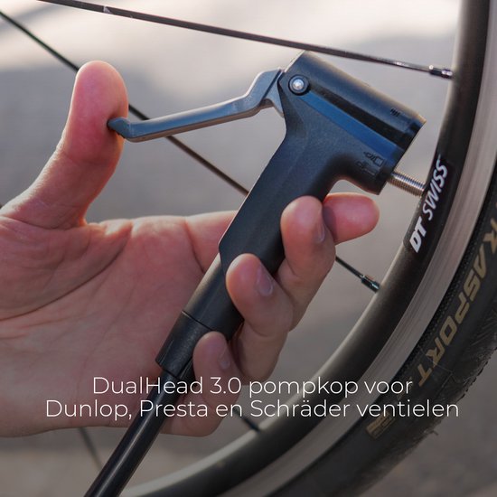 BBB Cycling AirWave Fietspomp met Drukmeter - Fiets Pomp Racefiets en Mountainbike - Voetpomp Fiets 9 Bar - Zwart - BFP-20 van BBB Cycling — afbeelding 4