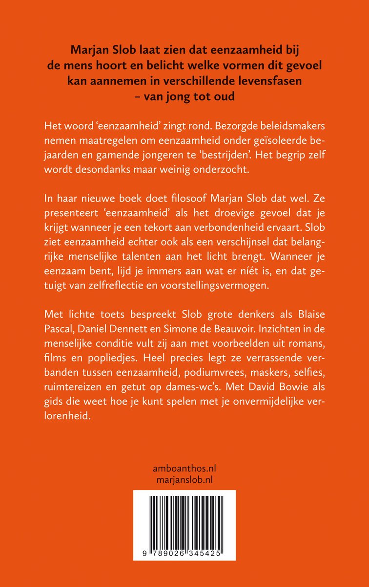 Achterkant boek. Titel: De lege hemel, Over eenzaamheid. Auteur Marjan Slob.