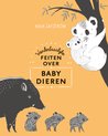 Een boek met de titel "Wonderbaarlijke feiten over babydieren" met illustraties van een moeder en baby koala, een zeekoe en drie biggetjes.