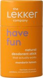 Oranje container met "the Lekker company", "have fun" en "natural deodorant stick mandarin lemon" opdruk.