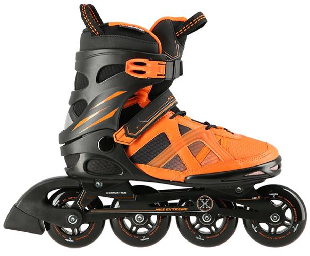 NA14112 ZWART-ORANJE MAAT 38 NILS EXTREME ROLSCHAATSEN