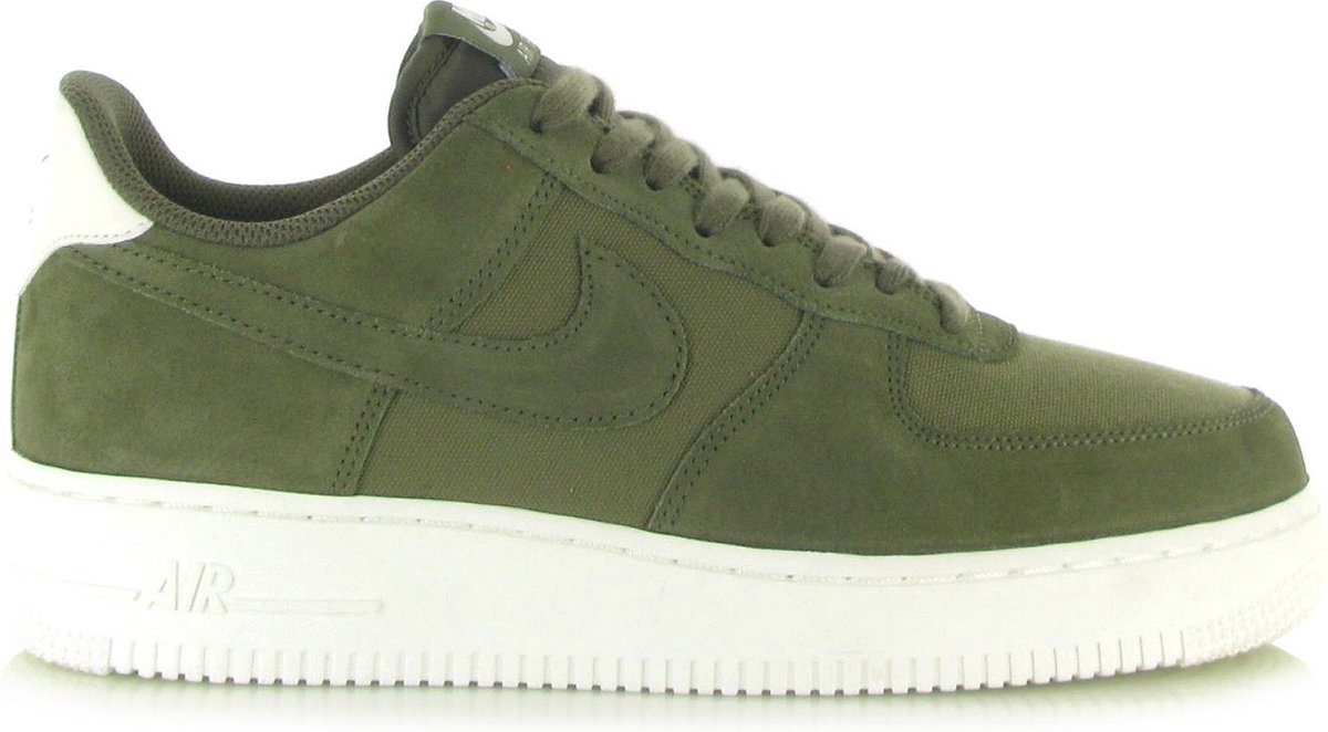 Nike Air Force 1 07 Suede Groen - 40,5 | bol.com