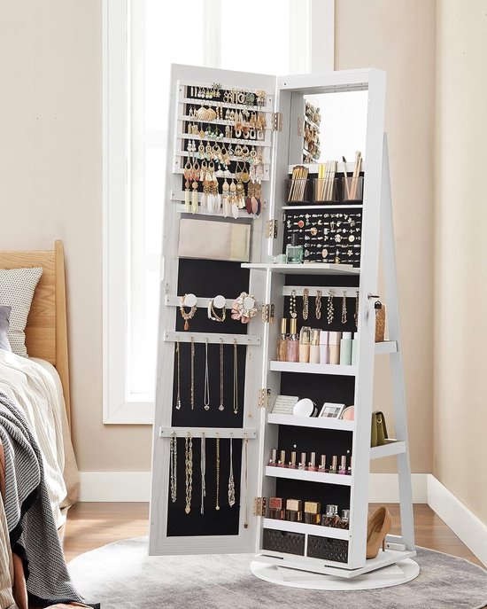 Witte spiegelkast met open deuren, vol met sieraden en make-up. Ronde basis.