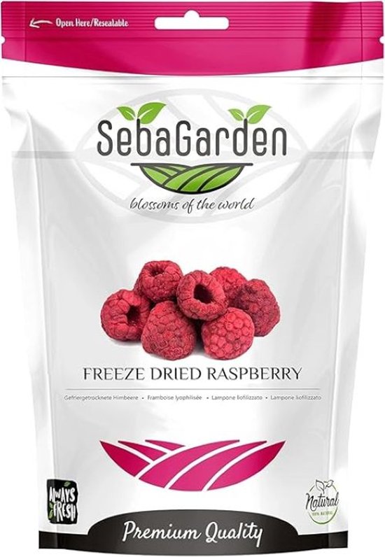 Een zak SebaGarden gevriesdroogde frambozen met een afbeelding van hele frambozen erop. De zak heeft de tekst 'Always Fresh' en 'Premium Quality'.