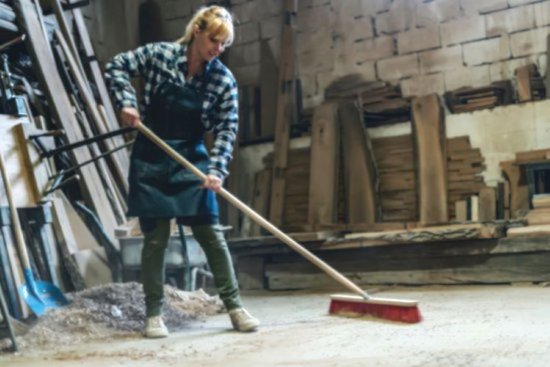 Synx Tools Mesthaak 4 Tanden + Nylon Stal Straatbezem 80 cm - Kunststof haren - Schrobborstels - Mestvork met steel 130 cm - Buitenbezem met steel 150 cm van Synx Tools — afbeelding 5