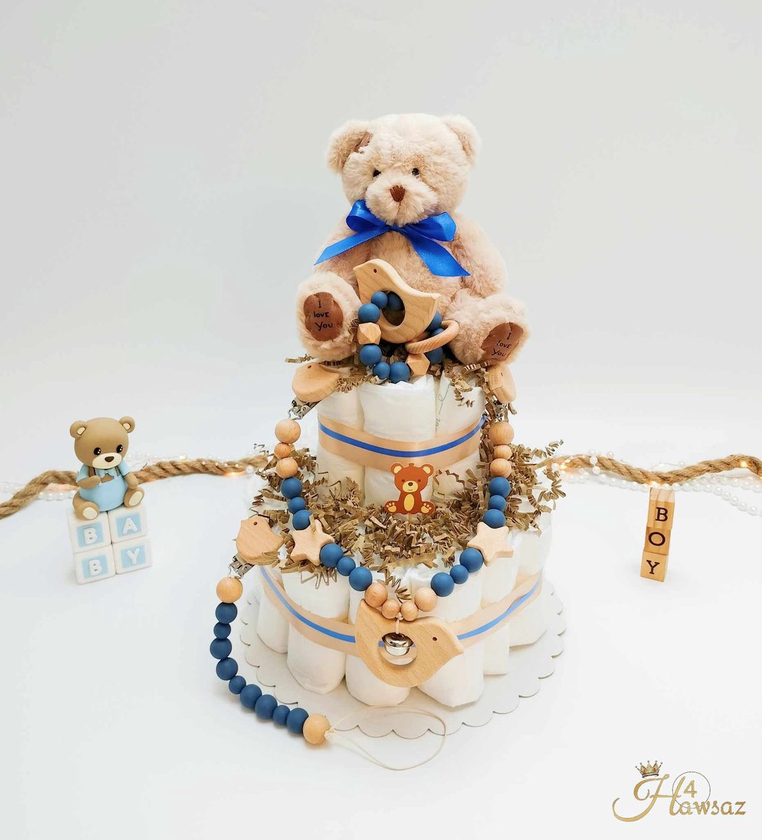 Goedkoopste Luiertaart 39 stuks - kraamcadeau - Hawsaz.nl Cadeau - 35 luiers newborn - Babycadeau - Babygeschenkset - Knuffel - Speenkoord - Rammelaar - Babyshower - Gepersonaliseerde - Wagenspanner kinderwagen - Speelgoed hout