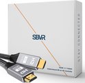 Een witte verpakking met de tekst "SBVR STAY CONNECTED". Twee zilverkleurige HDMI 2.1-kabels liggen ervoor, met gouden connectoren.
