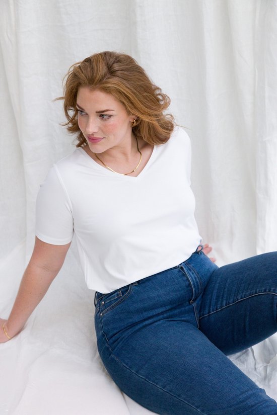 BASE LEVEL CURVY Alba T-Shirts - White - maat 2(50)
