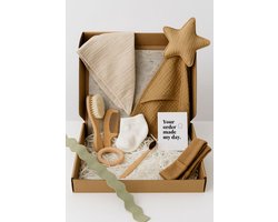Duurzaam baby cadeaupakket "Small" Little green one | cadeau pakket | kraamkado | kraamcadeau | baby geschenk pakket | babyshower | cadeauset | geboortegeschenk | jongen | meisje | moederdag | eco