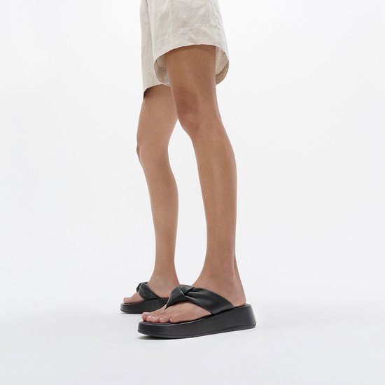 FitFlop F- Mode à plateforme en cuir souple Mode Knot NOIR - Taille 40