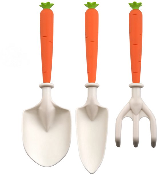 Drie witte tuingereedschappen met oranje, wortelvormige handvatten.