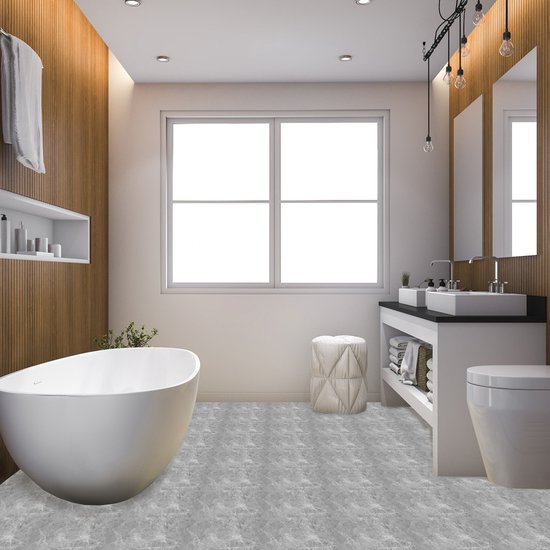 Een stijlvolle badkamer met houten lamellen, een vrijstaand bad en een dubbele wastafel met marmerlook vloer.