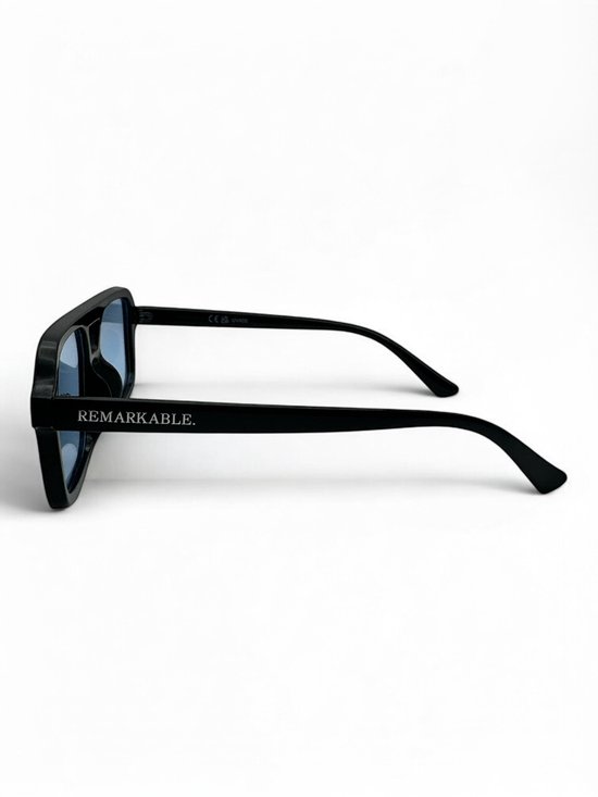 The Brand Remarkable - Zike - Blue/Black Zonnebril Unisex - Diepblauw/Zwart - Vierkant - UV400 - Polycarbonaat - Cat. 2 van The Brand Remarkable — afbeelding 3