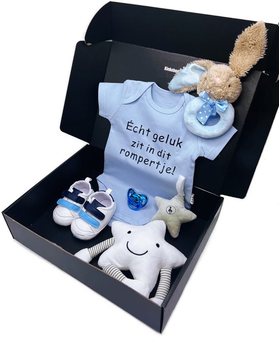 Groot kraamcadeau voor een jongen, geschenkdoos met blauwe romper, muziekmobiel, rammelaar, babyschoentjes en speen - kan ook rechtstreeks als cadeau worden geleverd van Greetz — afbeelding 4
