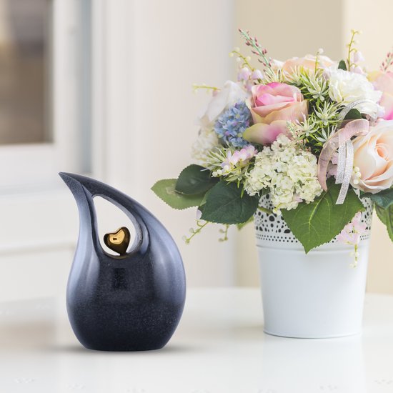 Wilt u deze zwarte aluminium traandruppel urn kopen