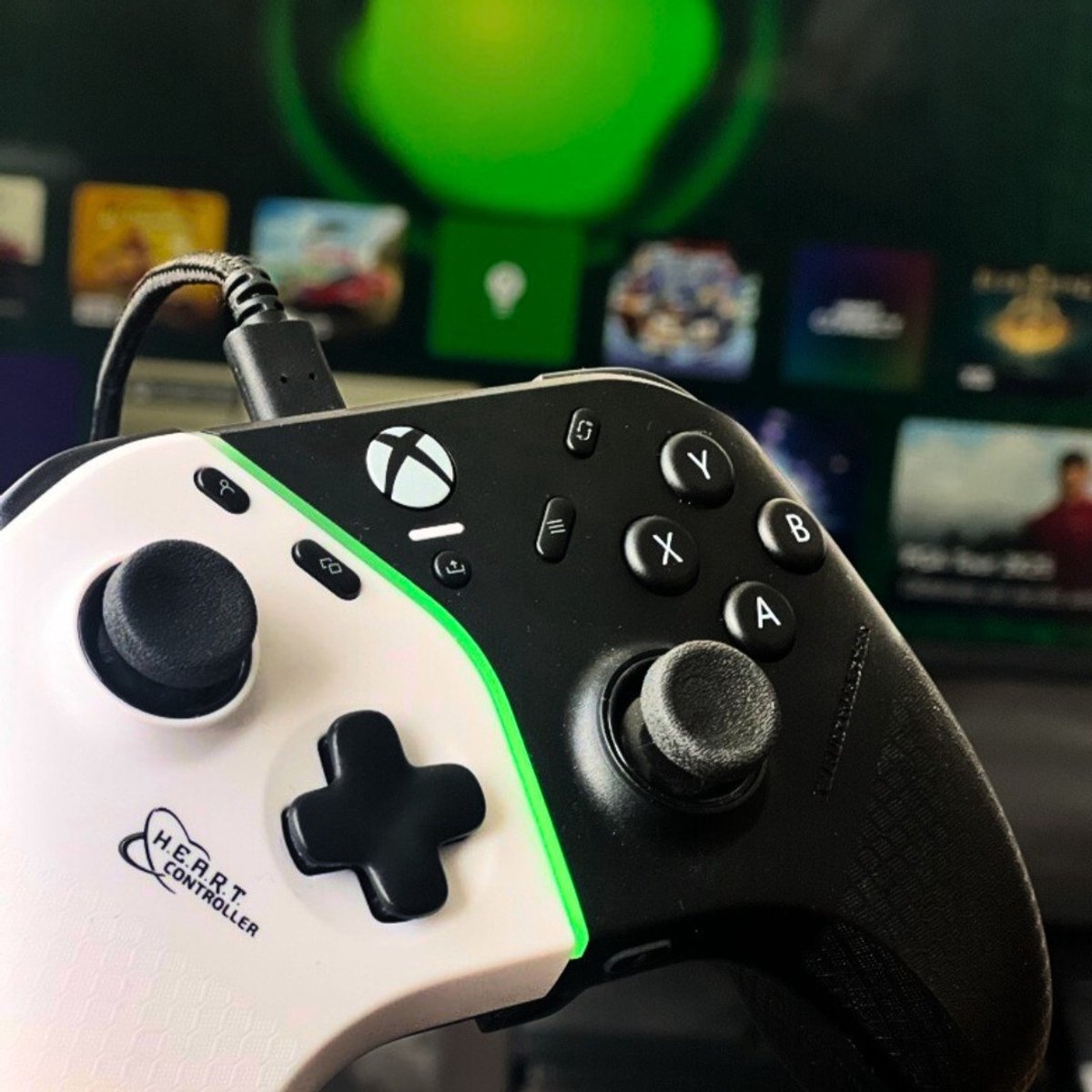 Thrustmaster H.E.A.R.T Gamepad - voor Xbox Series X thumbnail 4