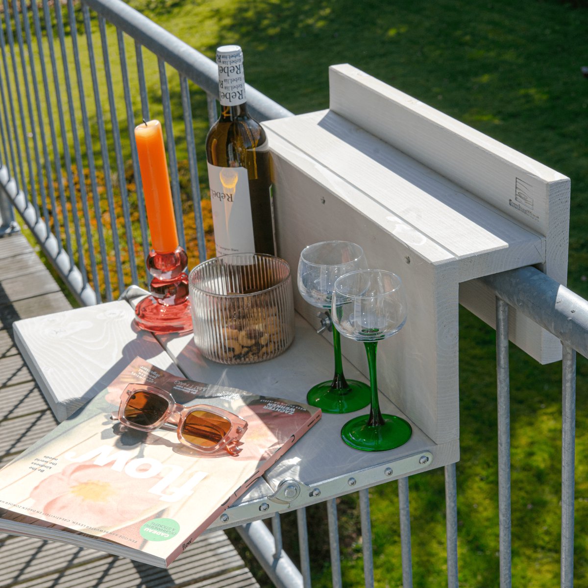 Bol.com GoudmetHout Inklapbare Balkontafel - Balkonbar - Balkon tafel - 49 cm - Hout - White Wash - Balkonreling < 9 cm aanbieding