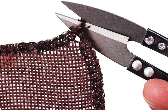 Draadschaar I Draadknipper I Naai Schaar I Naaisterschaar I Stofschaar I Garensnijder I Kleur Assorti