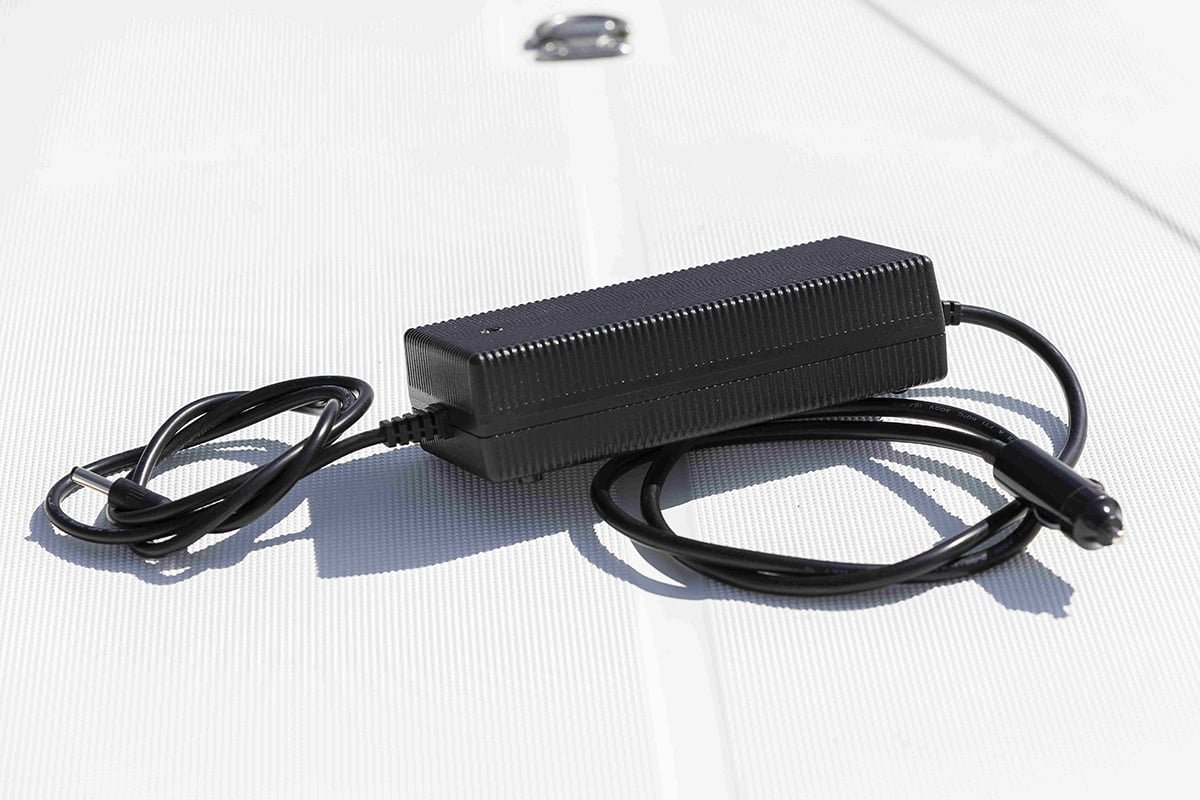 Temo 450 12V oplader-converter 12V oplader voor TEMO-450 met sigarettenaanstekerplug