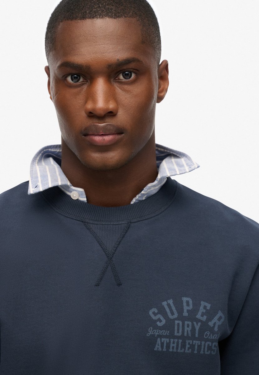 Superdry Athletic Essentials sweatshirt met ronde hals Heren Truien Marineblauw