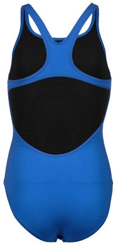 Blauw Arena badpak, achterkant met open rug en zwarte mesh panelen.