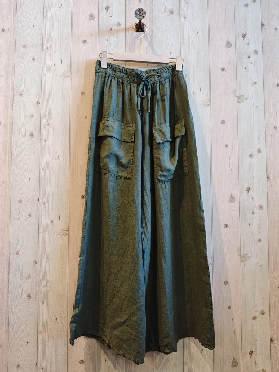 100% linnen broek met elastische talie - brede pijpen - grote steek zakken - kleur MILITAIR GROEN - maat 40