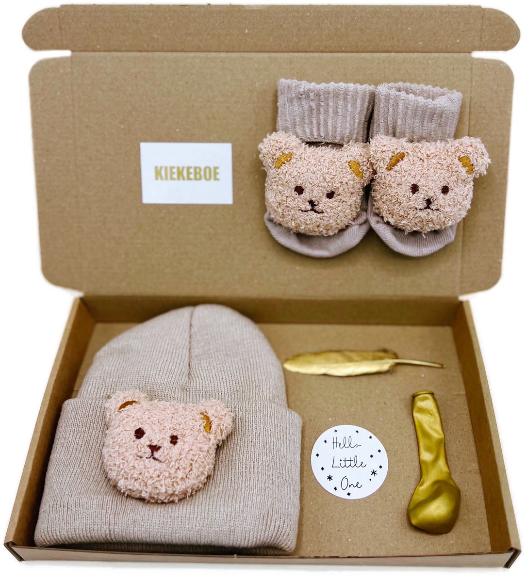 Goedkoopste Kraamcadeau met babymuts en babysokjes, ook als felicitatie zwangerschap, kraamcadeau past door brievenbus - meerdere kleuren leverbaar