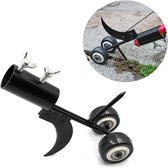 Onkruidverwijderaar - 2-in-1 Garden Weeder - Met Wielen - Tuinonderhoud & Opruiming - Curved Metal Lever - Tuiniers - Wortelverwijderaar - Metaal - 30x25cm - 1 stuk