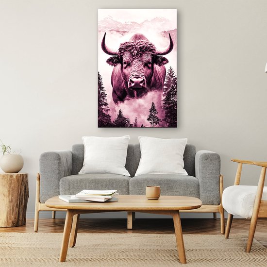 Majestueuze bison in bergen - Bison canvaskunst - Kunstwerk dieren - Monochromatisch - Interieurdecoratie - Canvas schilderij woonkamer - canvas 75x100 cm