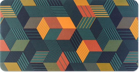 Donkergroene muismat met een geometrisch patroon van oranje, groene en blauwe kubussen met gestreepte lijnen. Afgeronde hoeken.