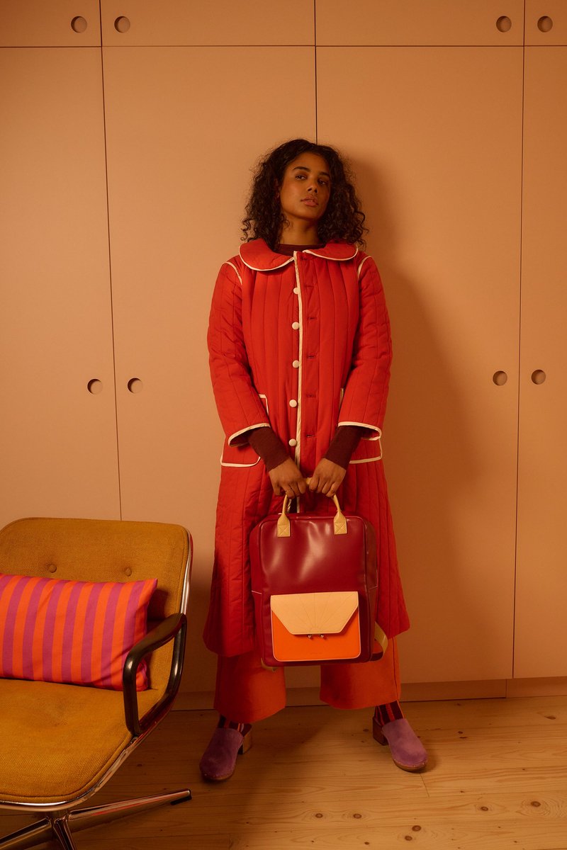 The Sticky Sis Club backpack | il sole | colore | cherry red + arancia orange + vanilla gelato