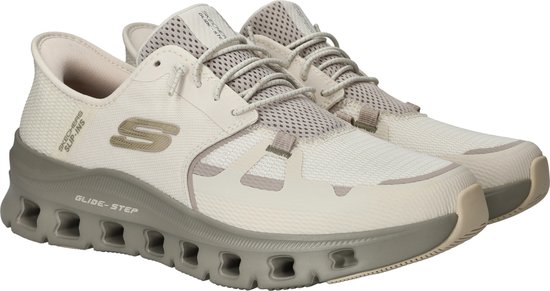 Lichtgrijze Skechers Glide Step Pro instappers met grijs met mesh en veters.
