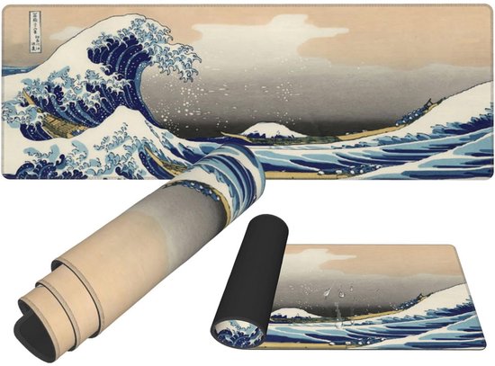XL gaming muismat met de iconische Japanse prent 'De Grote Golf bij Kanagawa' van Hokusai, met grote witte golven, boten en een zonsondergang.