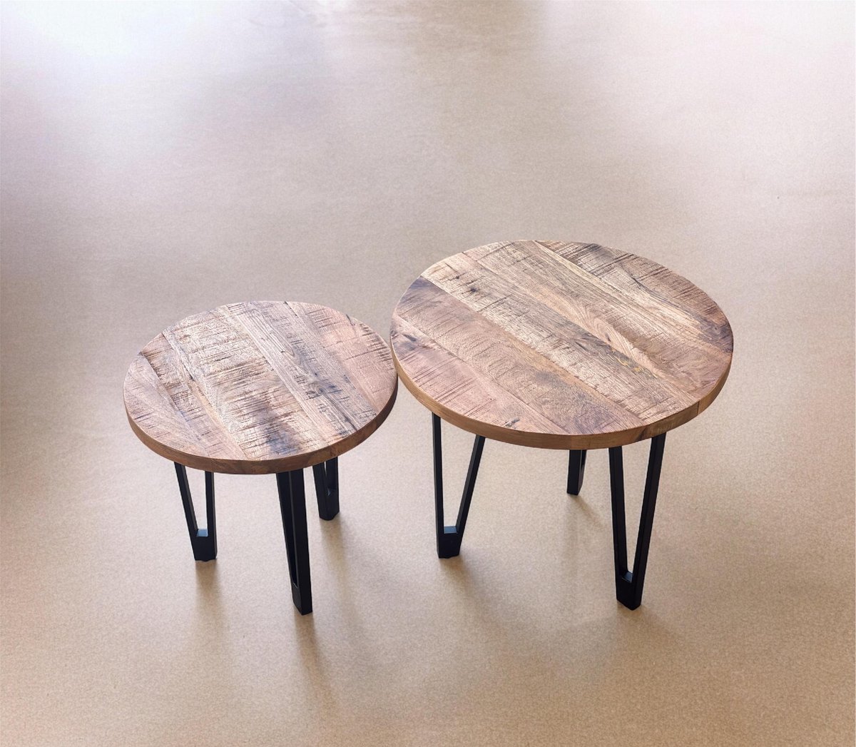 Bijzettafel Set van 2 – Rond Mangohout & Metaal – Tafelset met Sledepoot Design