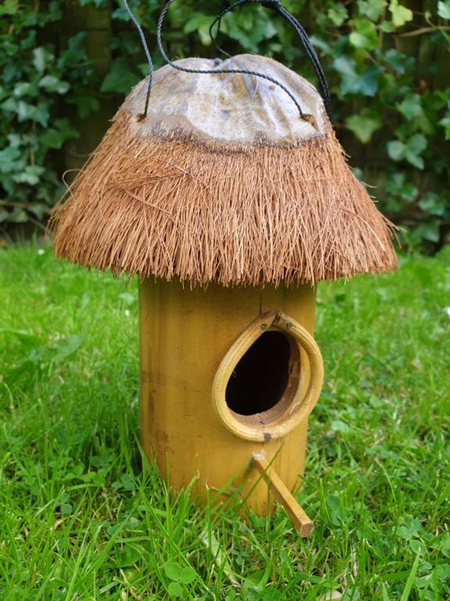 vogelhuis van bamboe