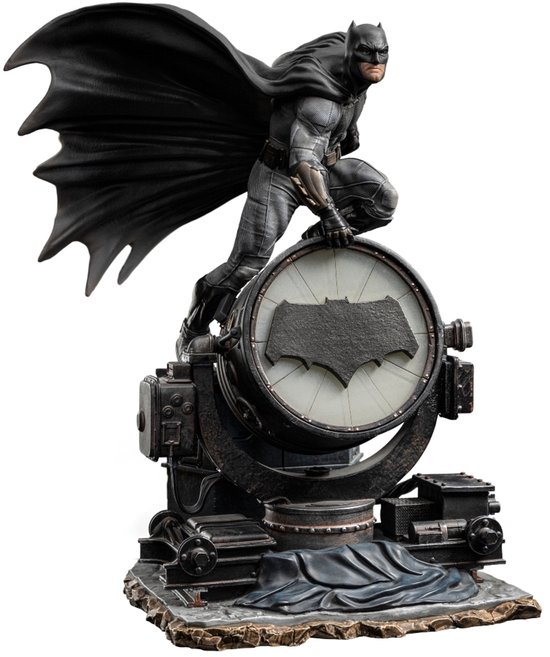 Iron Studios Zack Snyder's Justice League - Figuur Deluxe - Batman on Batsignal 1/10