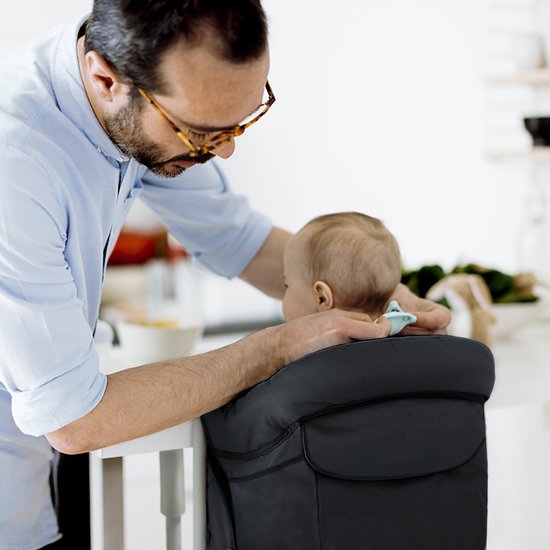 Opvouwbare Babystoel voor Tafel - Kinderstoeltje en Zitverhoger - Ideaal voor Thuis en Reizen - Veilig, Comfortabel en Gemakkelijk te Installeren, Zwart van Angoo. — afbeelding 4