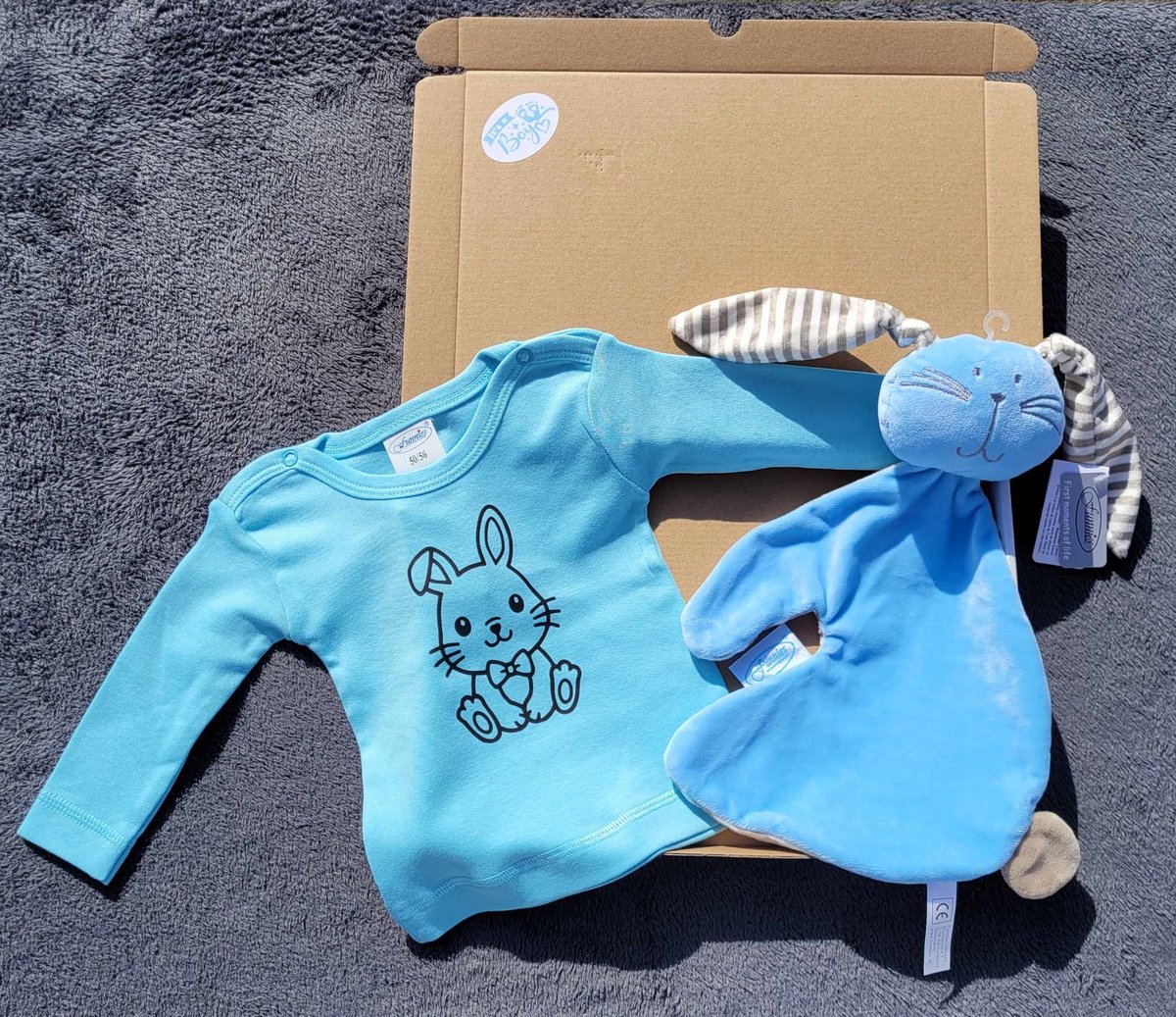 Kraamcadeau -blauw - konijn - shirtje - kroeltje - maat 50/56
